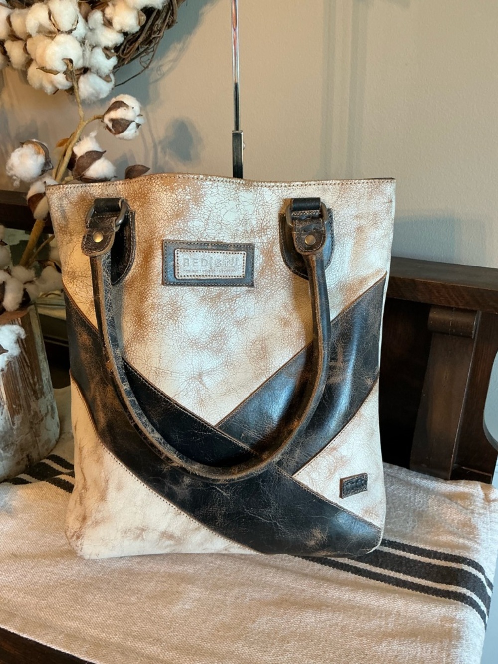 NWOT Bed Stu Italic Leather Shoulder Bag Tote Nectar Lux Black Lux MSRP $345 - Picture 6 of 14